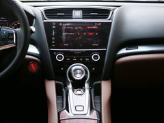 2016款 1.5T 两驱尊享版