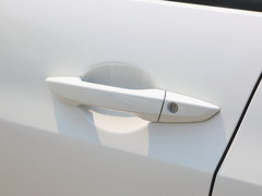 2016款 1.5T 两驱尊享版