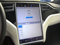 2016款 Model X 90D