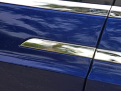 2016款 Model X 90D