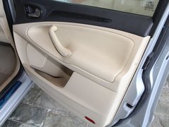 2008款 2.3L 自动 豪华型 7座