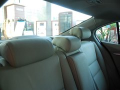 2011款 1.5L 自动 精英品致款