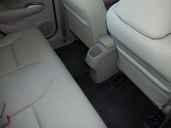 2011款 1.5L 自动 精英品致款