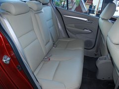 2011款 1.5L 自动 精英品致款