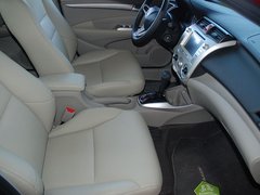 2011款 1.5L 自动 精英品致款