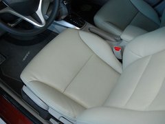 2011款 1.5L 自动 精英品致款