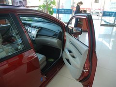 2011款 1.5L 自动 精英品致款