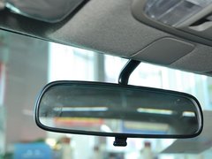 2011款 1.5L 自动 精英品致款