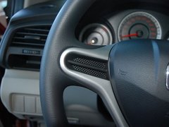 2011款 1.5L 自动 精英品致款