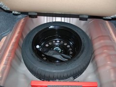 2011款 1.5L 自动 精英品致款