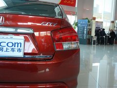 2011款 1.5L 自动 精英品致款