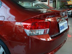 2011款 1.5L 自动 精英品致款
