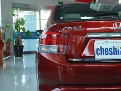 2011款 1.5L 自动 精英品致款