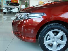 2011款 1.5L 自动 精英品致款