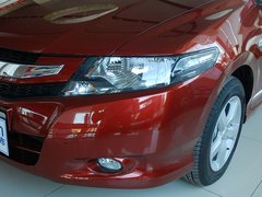 2011款 1.5L 自动 精英品致款