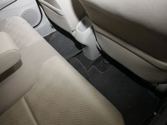 2011款 1.5L 自动 精英品致款
