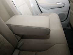 2011款 1.5L 自动 精英品致款