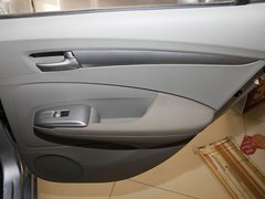 2011款 1.5L 自动 精英品致款