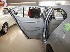 2011款 1.5L 自动 精英品致款