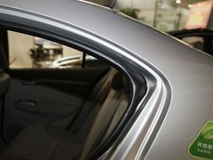 2011款 1.5L 自动 精英品致款