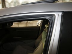 2011款 1.5L 自动 精英品致款