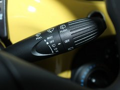 2011款 1.4L 自动 Pop时尚版