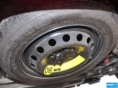 2011款 1.4L 自动 Pop时尚版