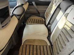 2009款 2.7L 自动 两驱豪华版