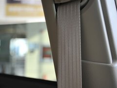 2009款 2.7L 自动 两驱豪华版