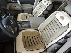2009款 2.7L 自动 两驱豪华版