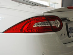 2009款 5.0 自动 V8机械增压硬顶跑车