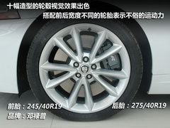 2009款 5.0 自动 V8机械增压硬顶跑车