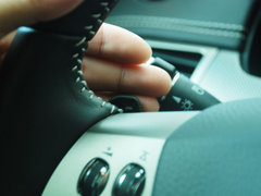 2009款 5.0 自动 V8机械增压硬顶跑车