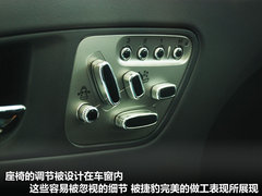 2009款 5.0 自动 V8机械增压硬顶跑车