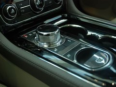 2009款 5.0 自動(dòng) V8機(jī)械增壓硬頂跑車