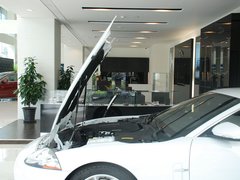 2009款 5.0 自动 V8机械增压硬顶跑车