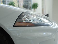 2009款 5.0 自动 V8机械增压硬顶跑车