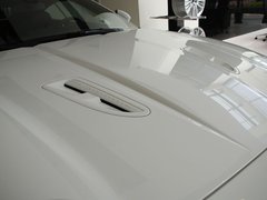 2009款 5.0 自动 V8机械增压硬顶跑车