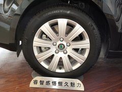 2009款 2.0L 自动 贵雅版