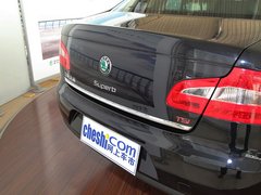 2009款 2.0L 自动 贵雅版