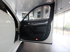 2010款 4.8T 