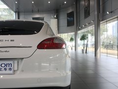2010款 4.8T 