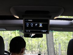 2009款 570 5.7 自动 增配版 8座