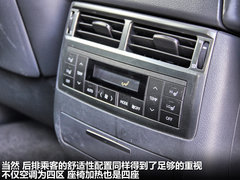 2009款 570 5.7 自动 增配版 8座