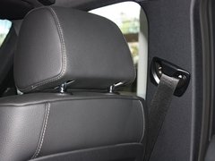 2010款 320i 2.0L 豪华型