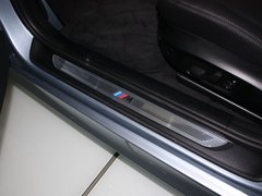 2010款 320i 2.0L 豪华型
