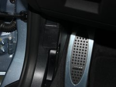 2010款 320i 2.0L 豪华型
