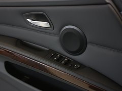 2010款 320i 2.0L 豪华型