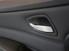 2010款 320i 2.0L 豪华型