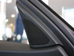 2010款 320i 2.0L 豪华型